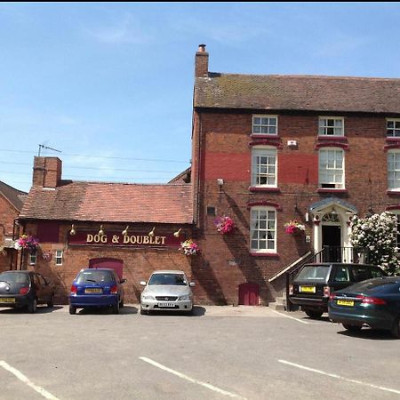 The Dog & Doublet Inn Kingsbury Екстер'єр фото